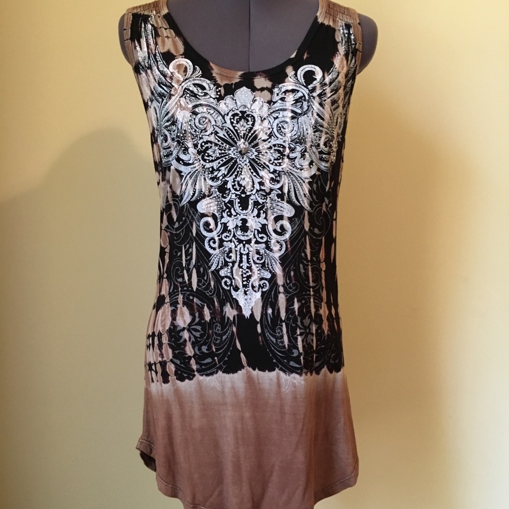 Form fitting brown black and white dress